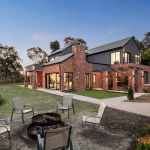 North Warrandyte double storey steep site home