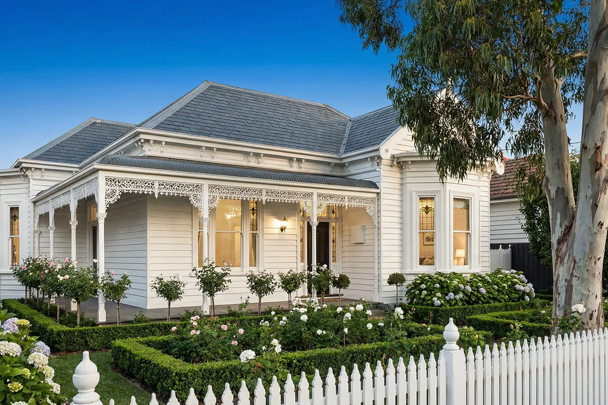Preserving Melbourne’s Heritage Streetscapes: What You Need to Know Before Starting a Period Home Project