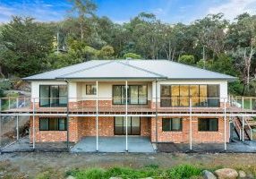 Sloped Lot, Treed Area, Warrandyte North